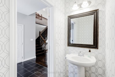 7 Kinsman Drive — photo 4