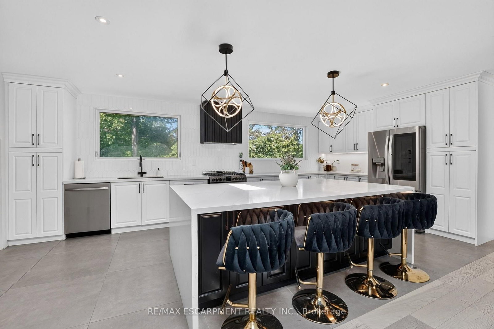 9 Leslie Drive • Hamilton, ON photo 14