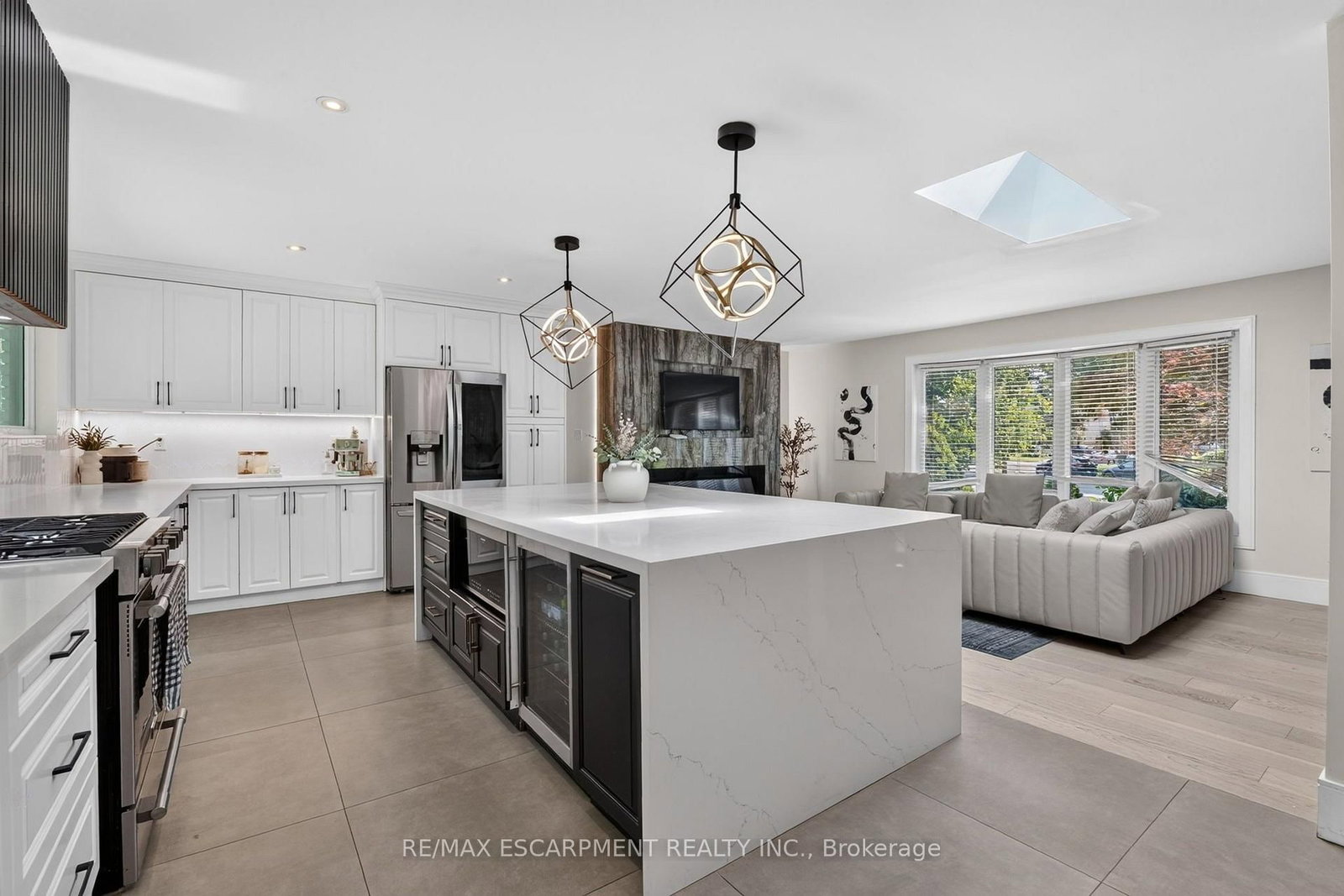9 Leslie Drive • Hamilton, ON photo 16