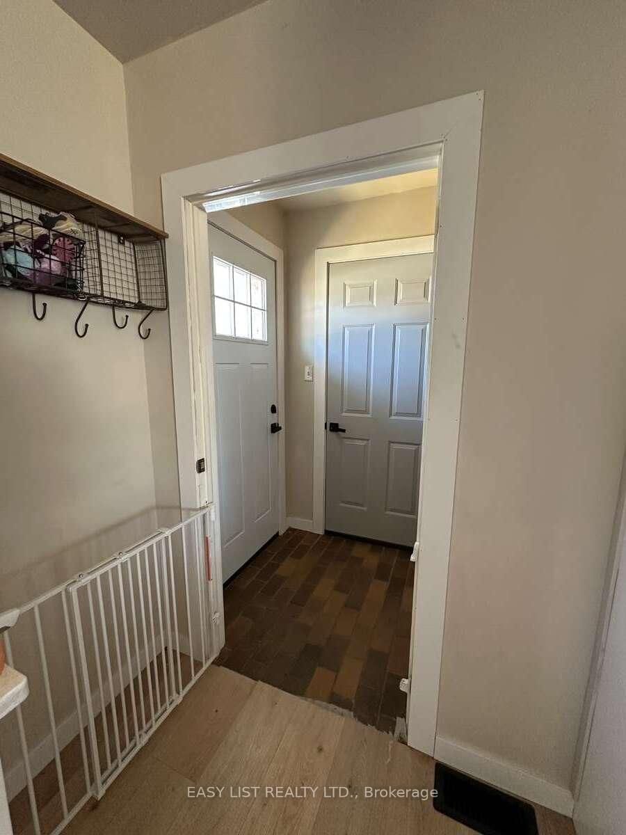 7 Fitz Avenue • South River, ON photo 14