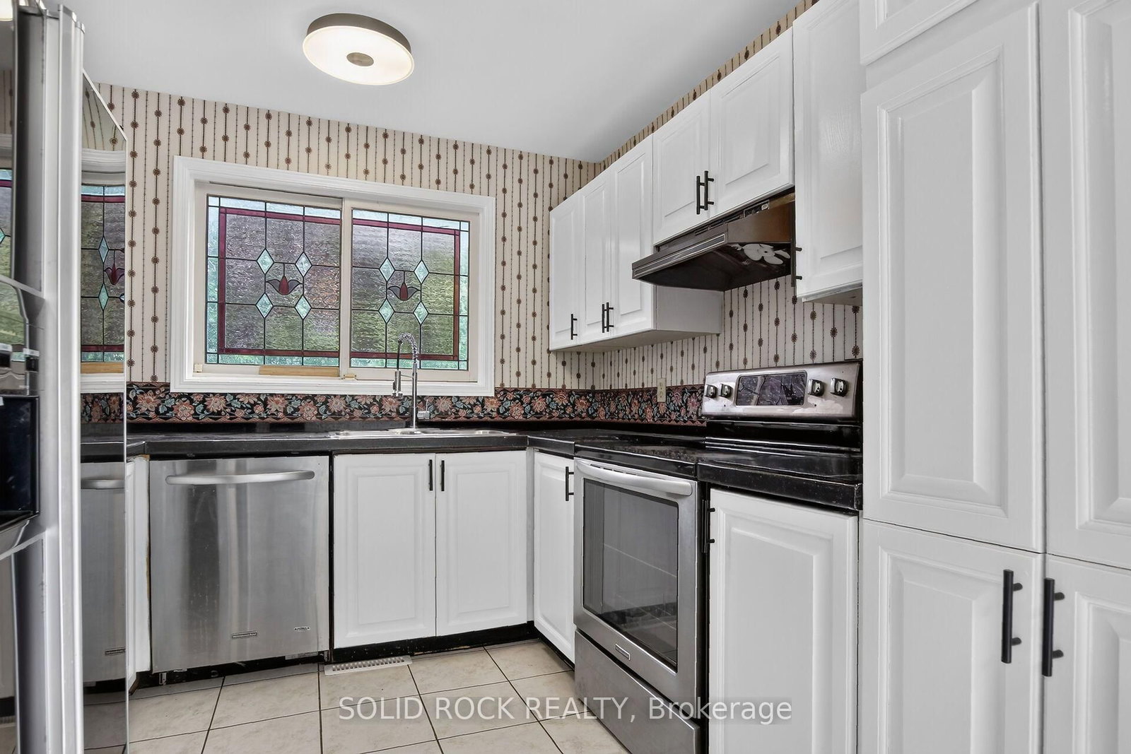 54 Huntsman Crescent • Ottawa, ON photo 12