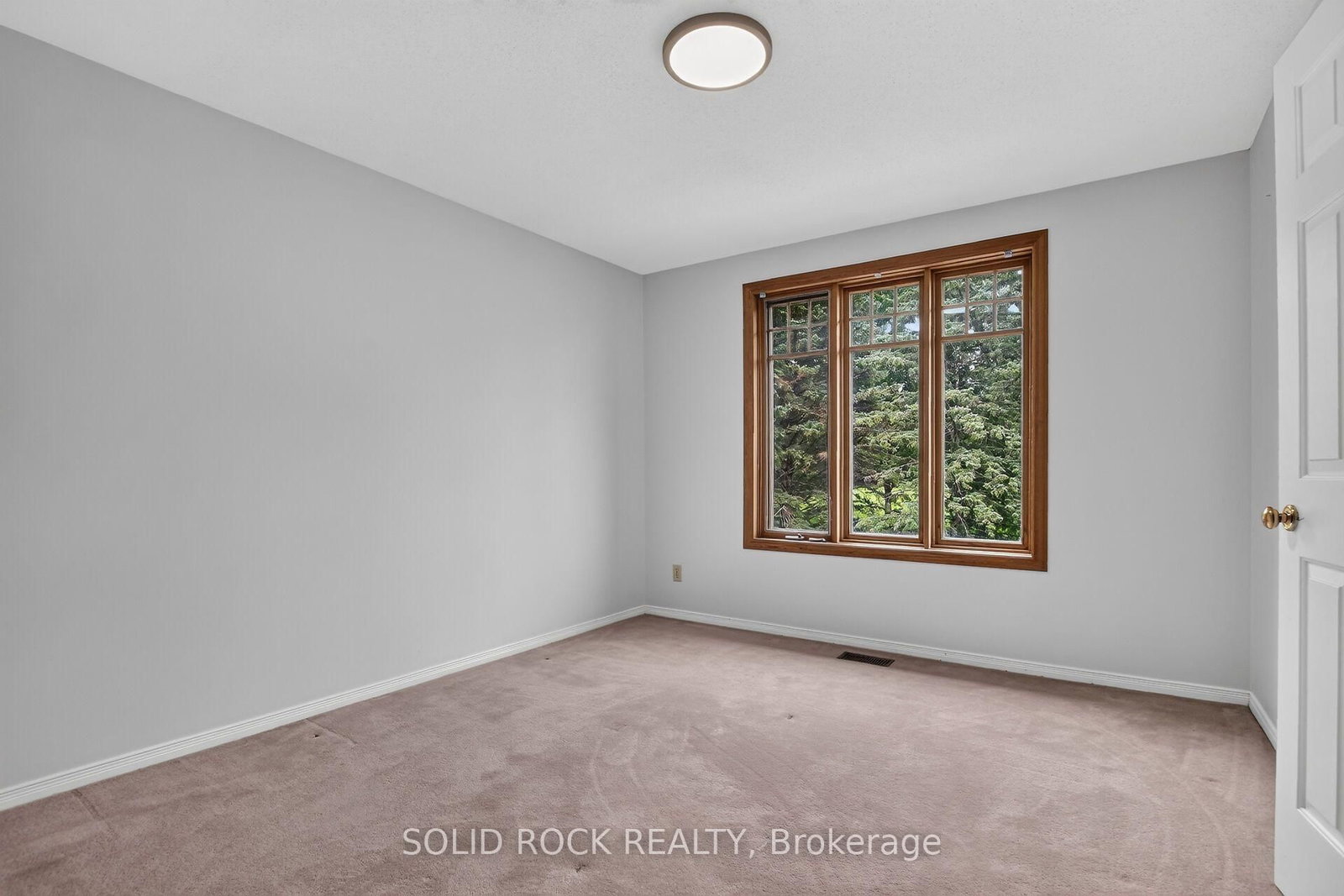54 Huntsman Crescent • Ottawa, ON photo 28
