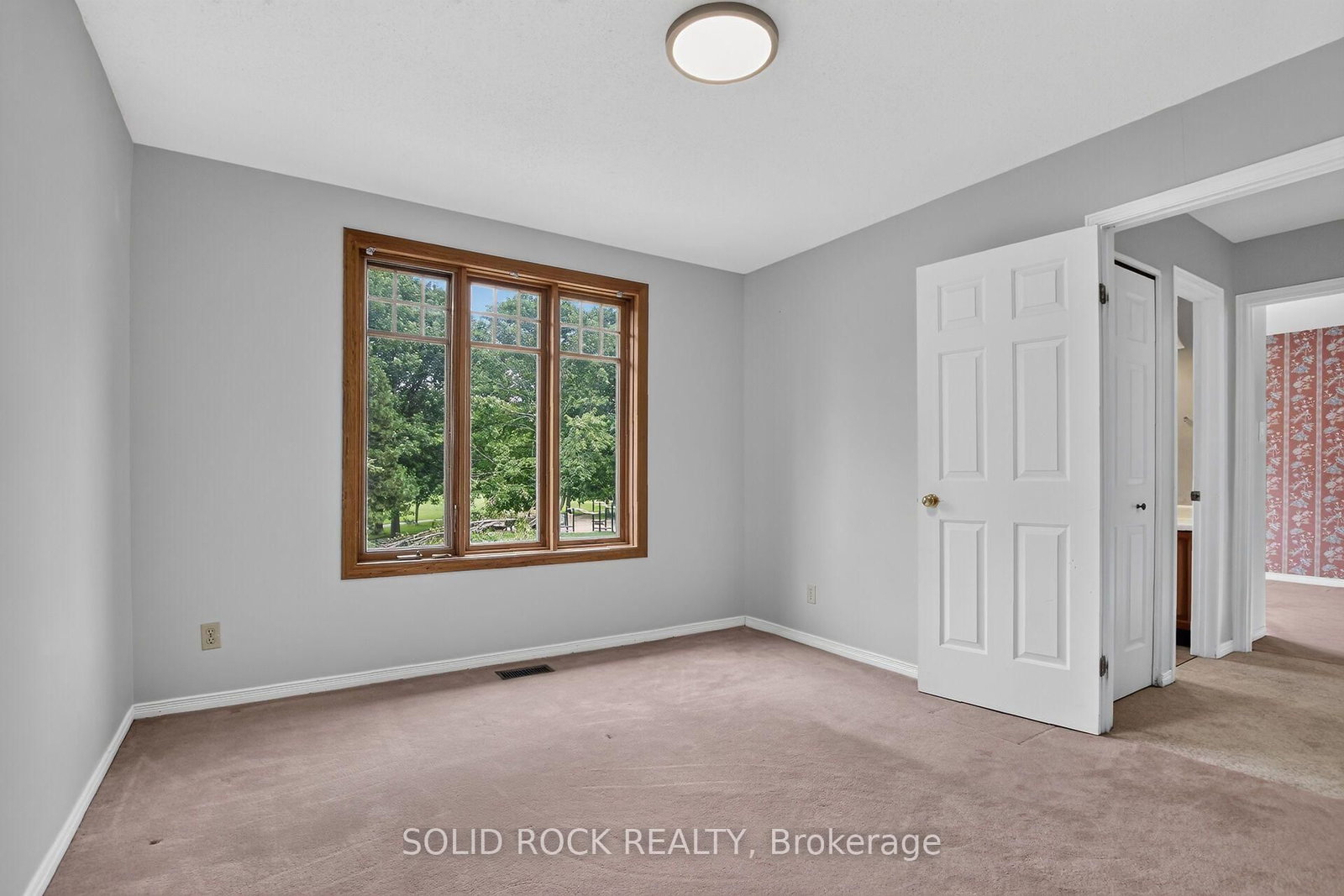 54 Huntsman Crescent • Ottawa, ON photo 29
