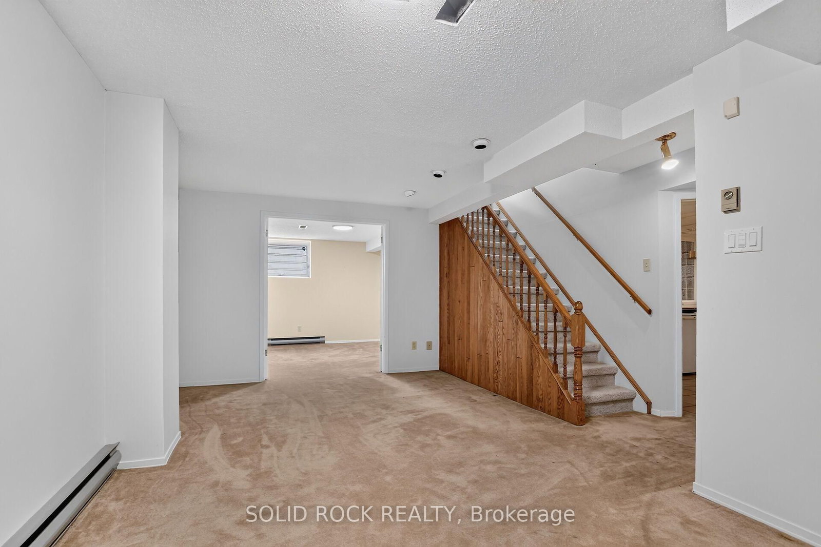 54 Huntsman Crescent • Ottawa, ON photo 34
