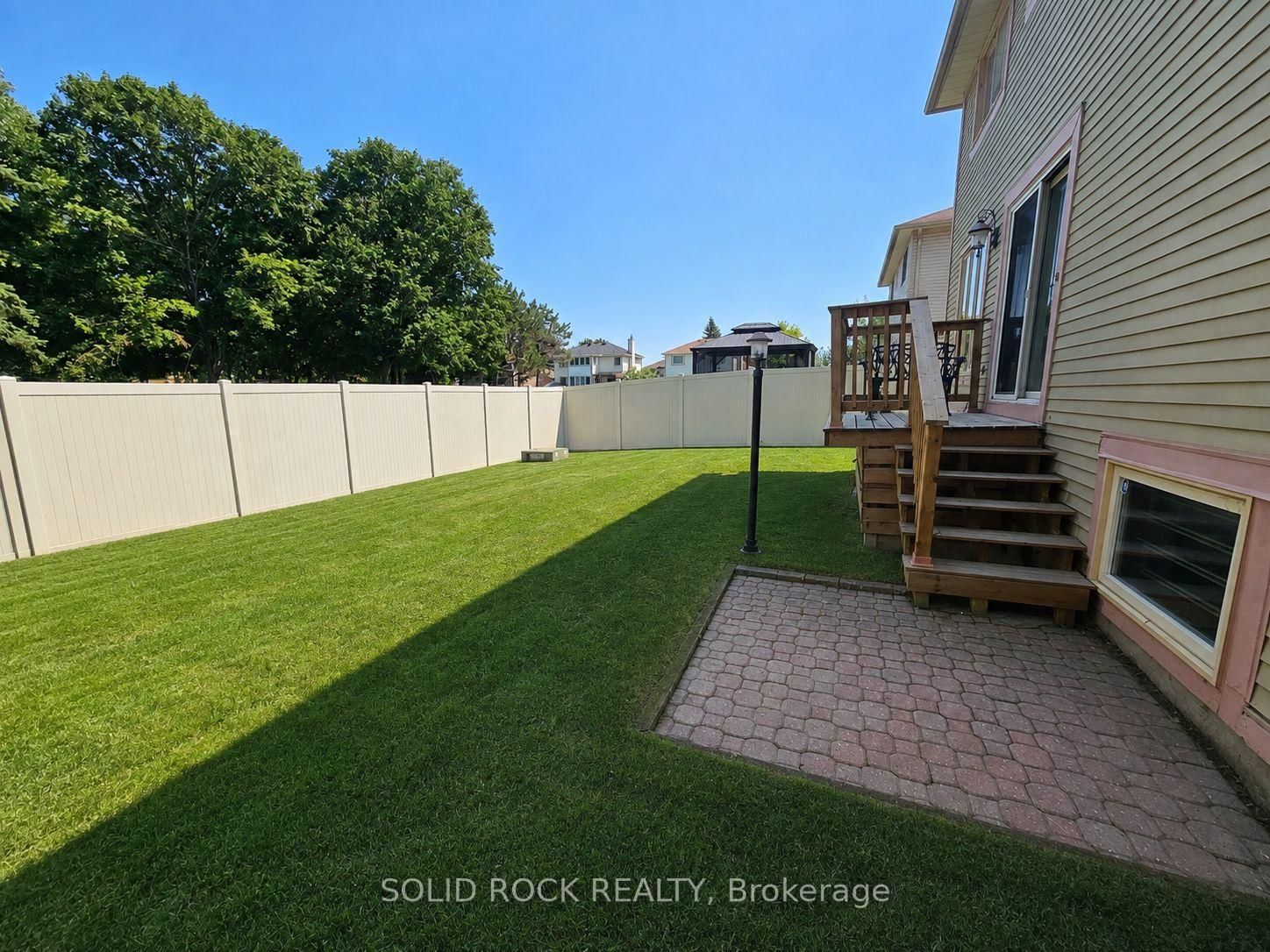 54 Huntsman Crescent • Ottawa, ON photo 42