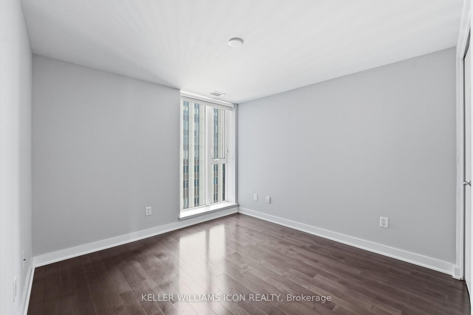 40 NEPEAN Street • #1907 • Ottawa, ON photo 20