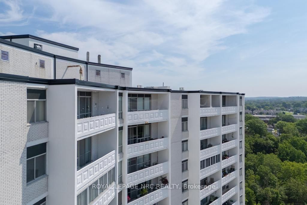 15 Towering Heights Boulevard • #1301 • St. Catharines, ON photo 4