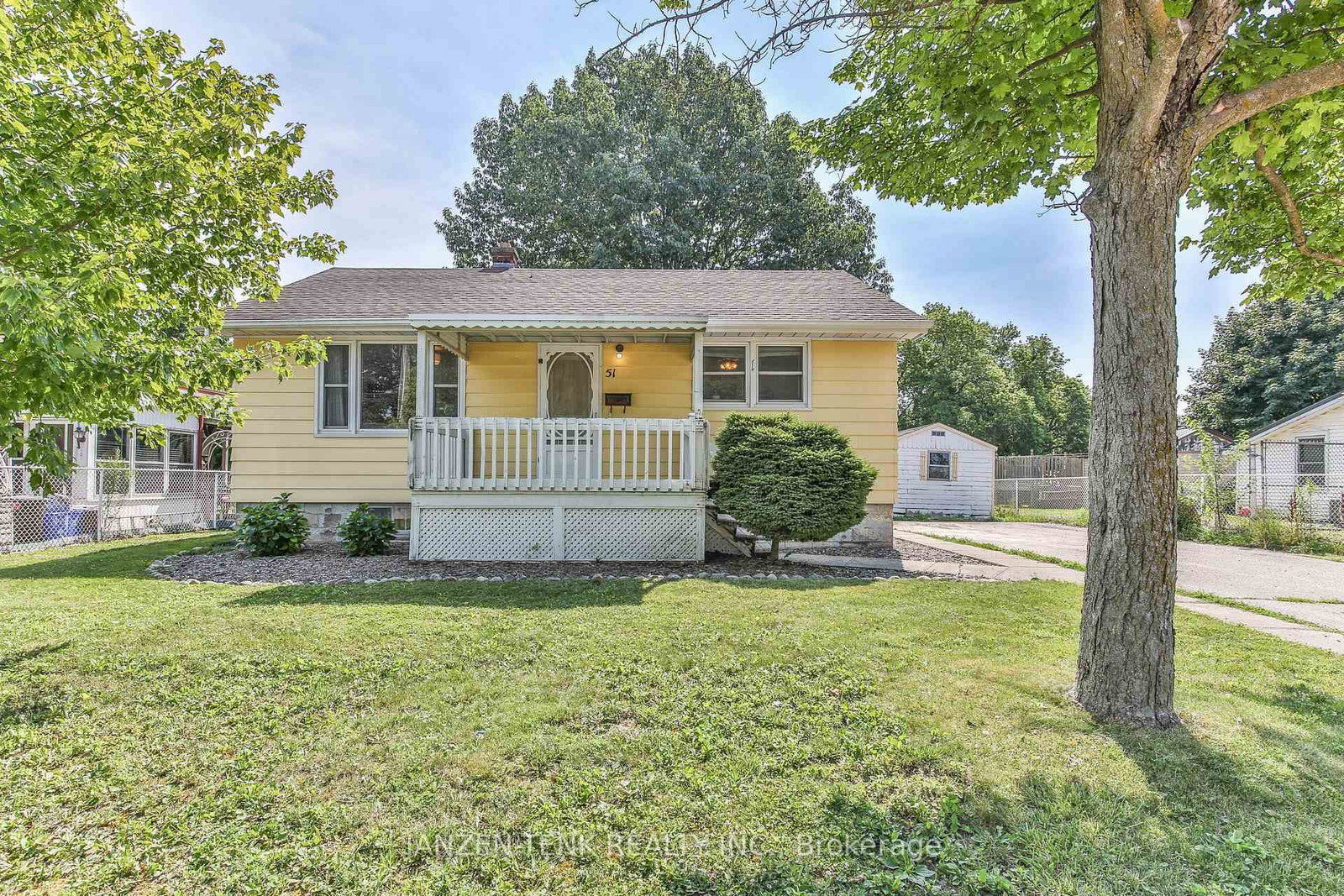 51 Victoria Street, Aylmer — photo 2