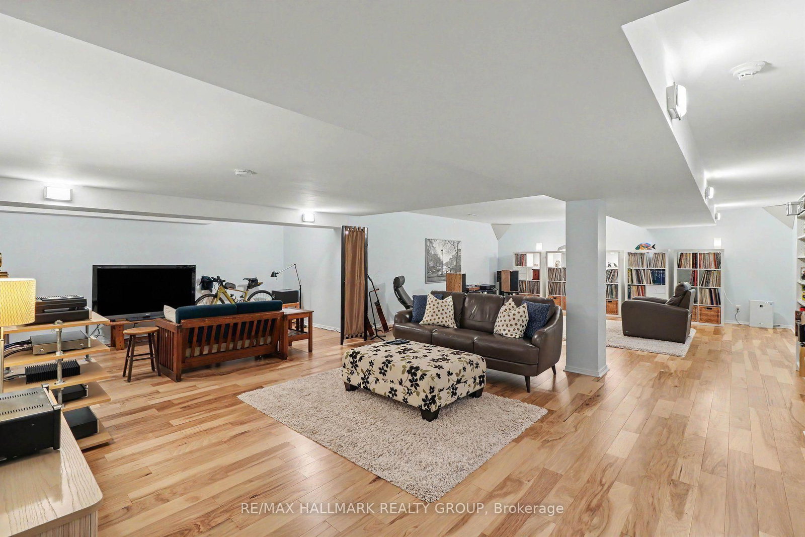 682 Kama Place • Ottawa, ON photo 25