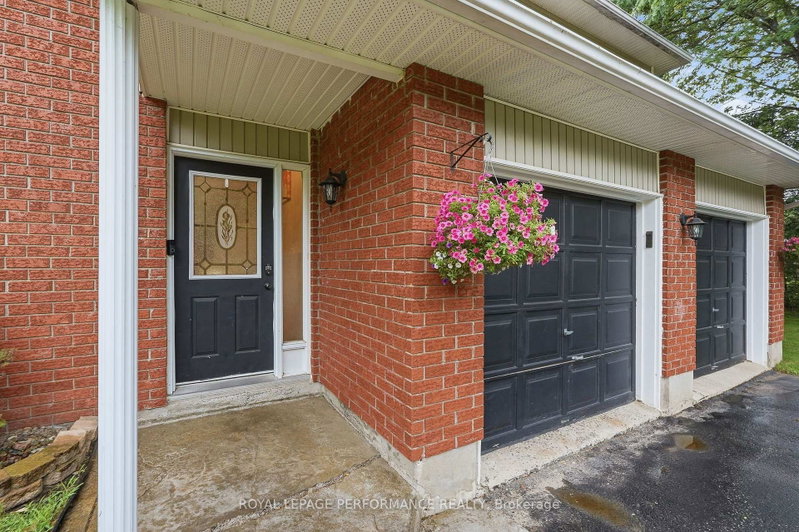 193 Blue Jay Drive
