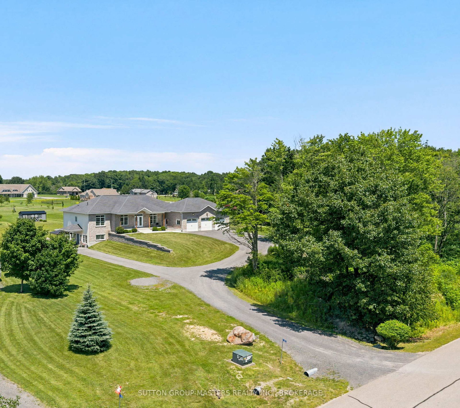 23 Owen Avenue • Gananoque, ON photo 2