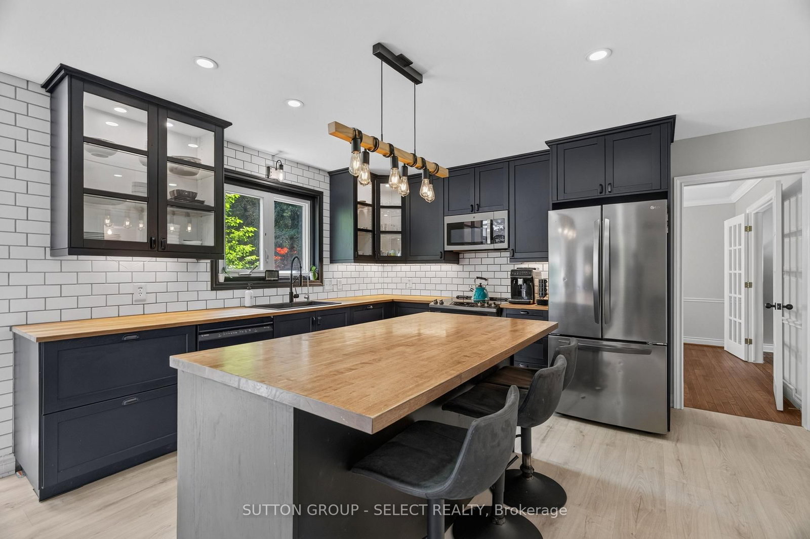 470 E Scott Street • Strathroy-Caradoc, ON photo 12