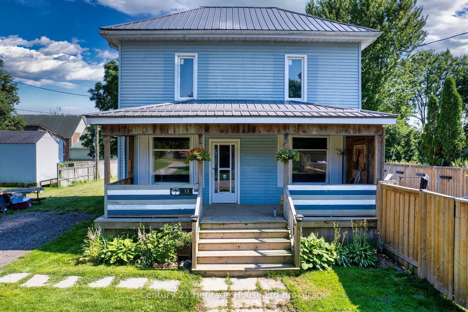 11 WOOD Street W • South-West Oxford, ON photo 1