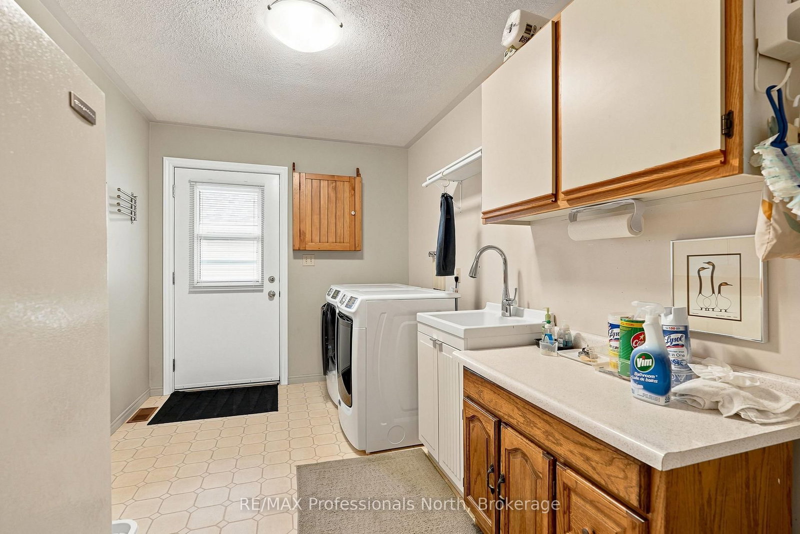 8 PALMER Court • Bracebridge, ON photo 34