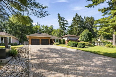 8 PALMER Court • Bracebridge, ON photo 4