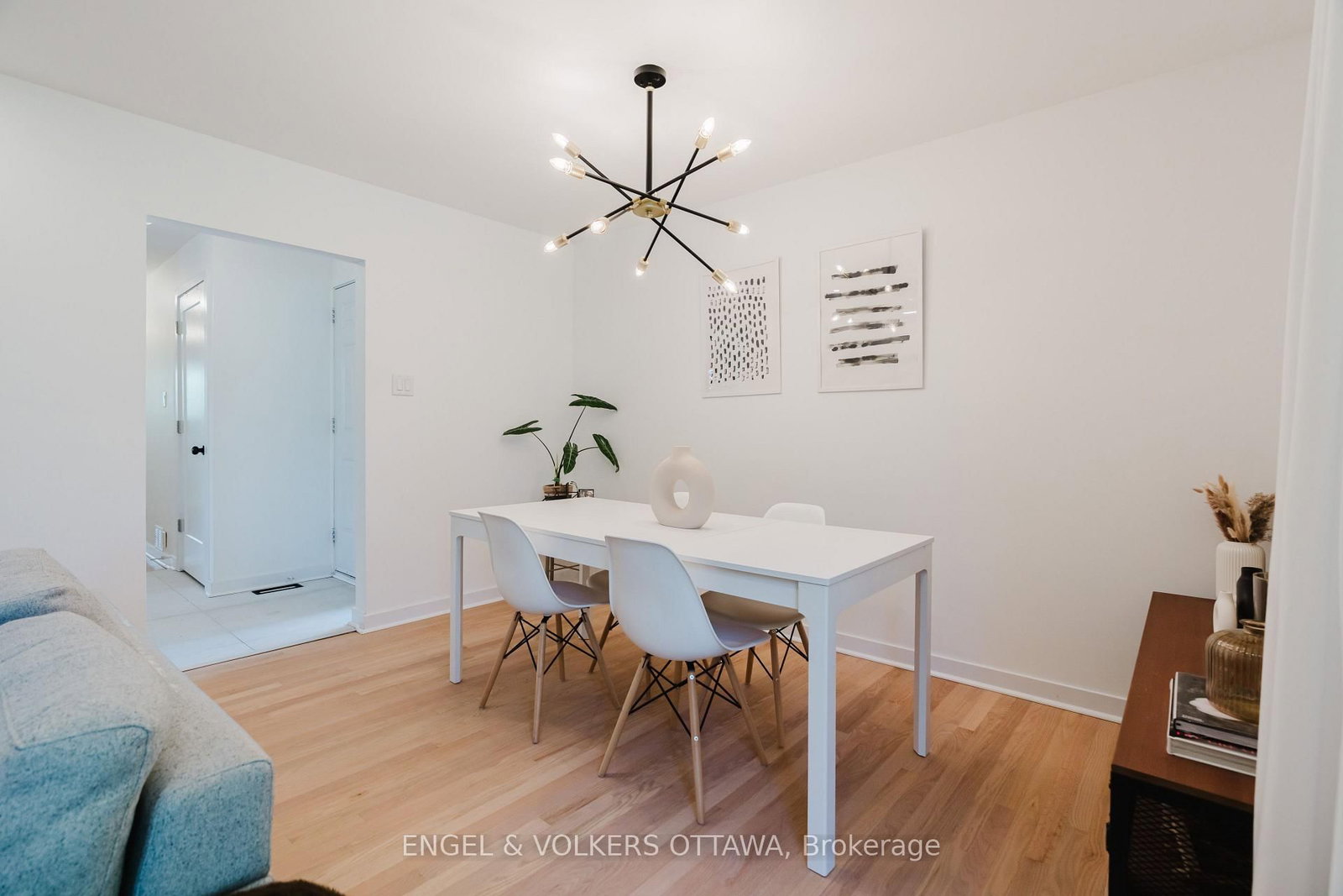 2995 Cowan Crescent • Ottawa, ON photo 10