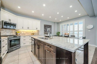 Unit 21 — 254 Gosling Gardens — photo 5