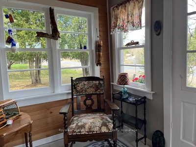 319 Ontario Street — more photos