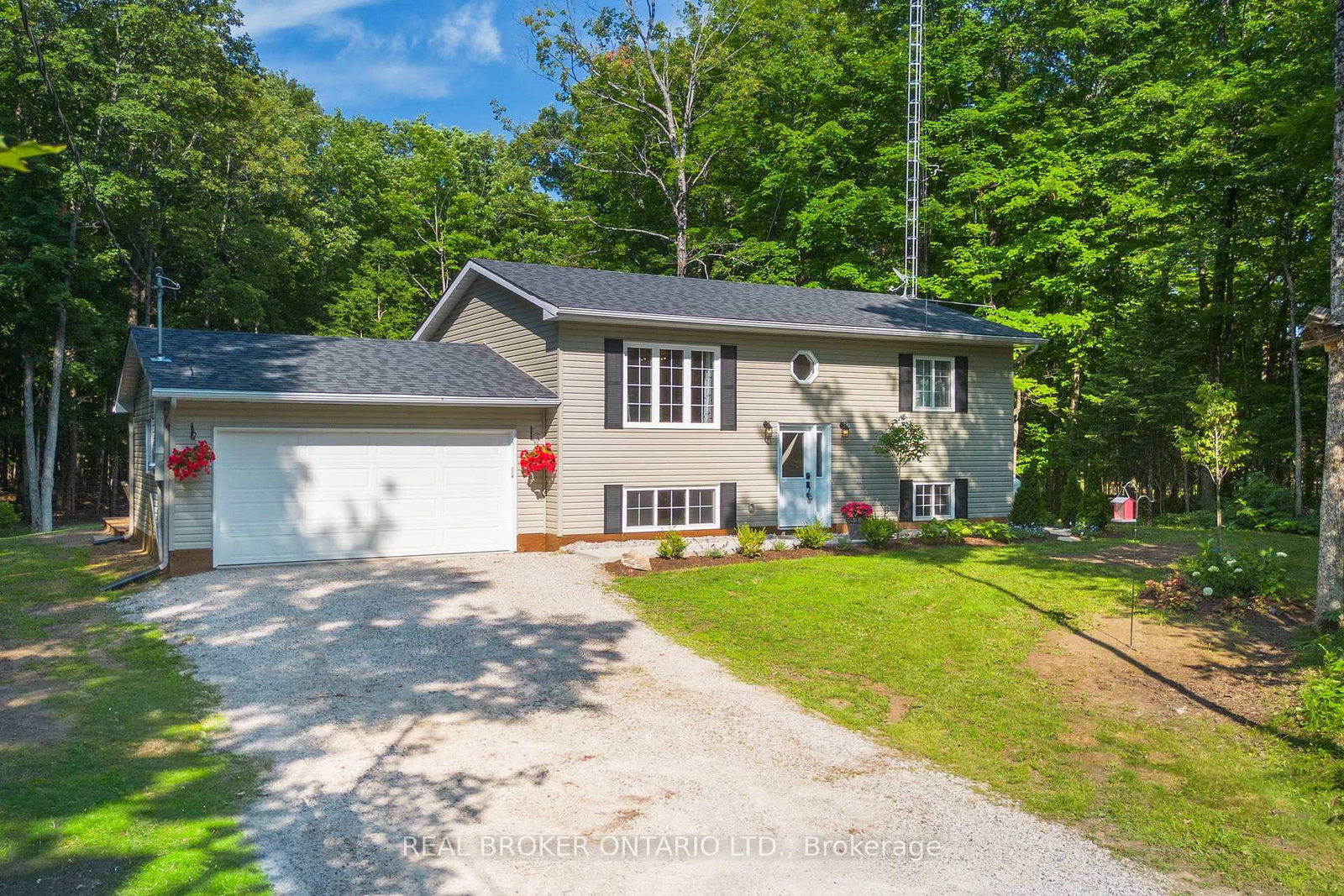 804 Darling Road • Clayton, ON photo 1
