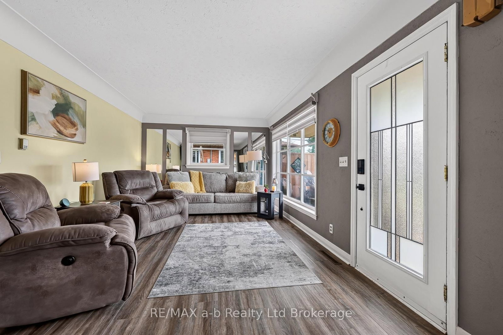 5 George Street • Norwich, ON photo 3