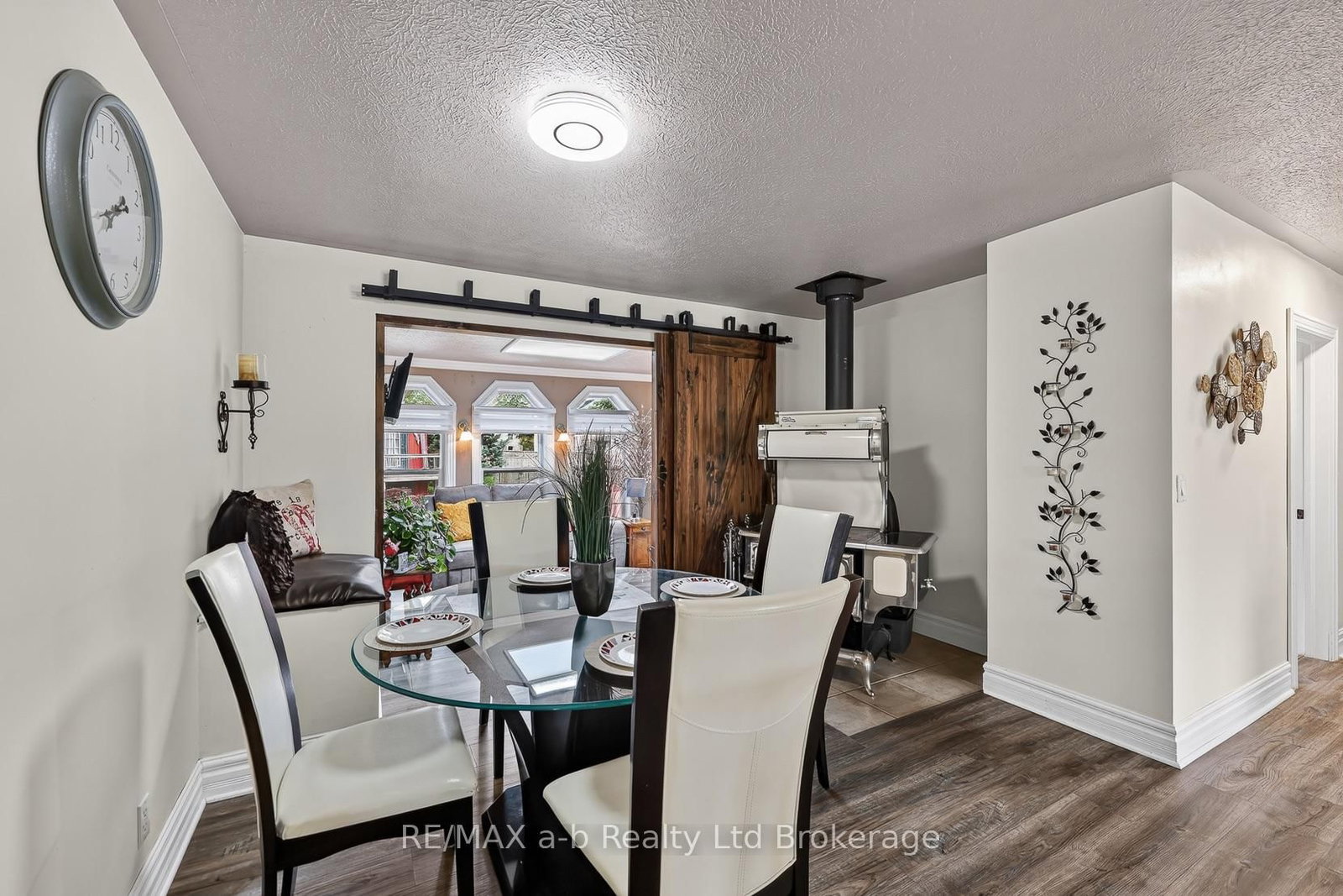 5 George Street • Norwich, ON photo 6