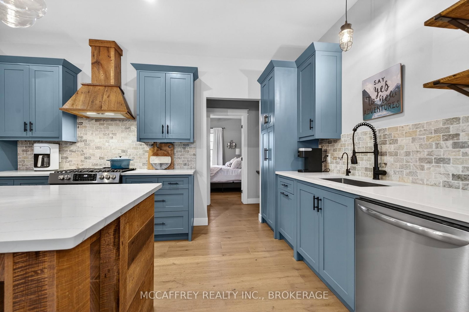 1930 County Rd 9 • Napanee, ON photo 11