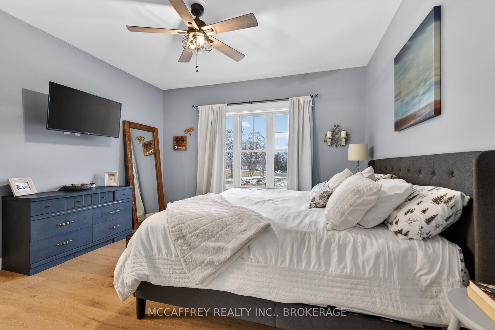 1930 County Rd 9 • Napanee, ON photo 18