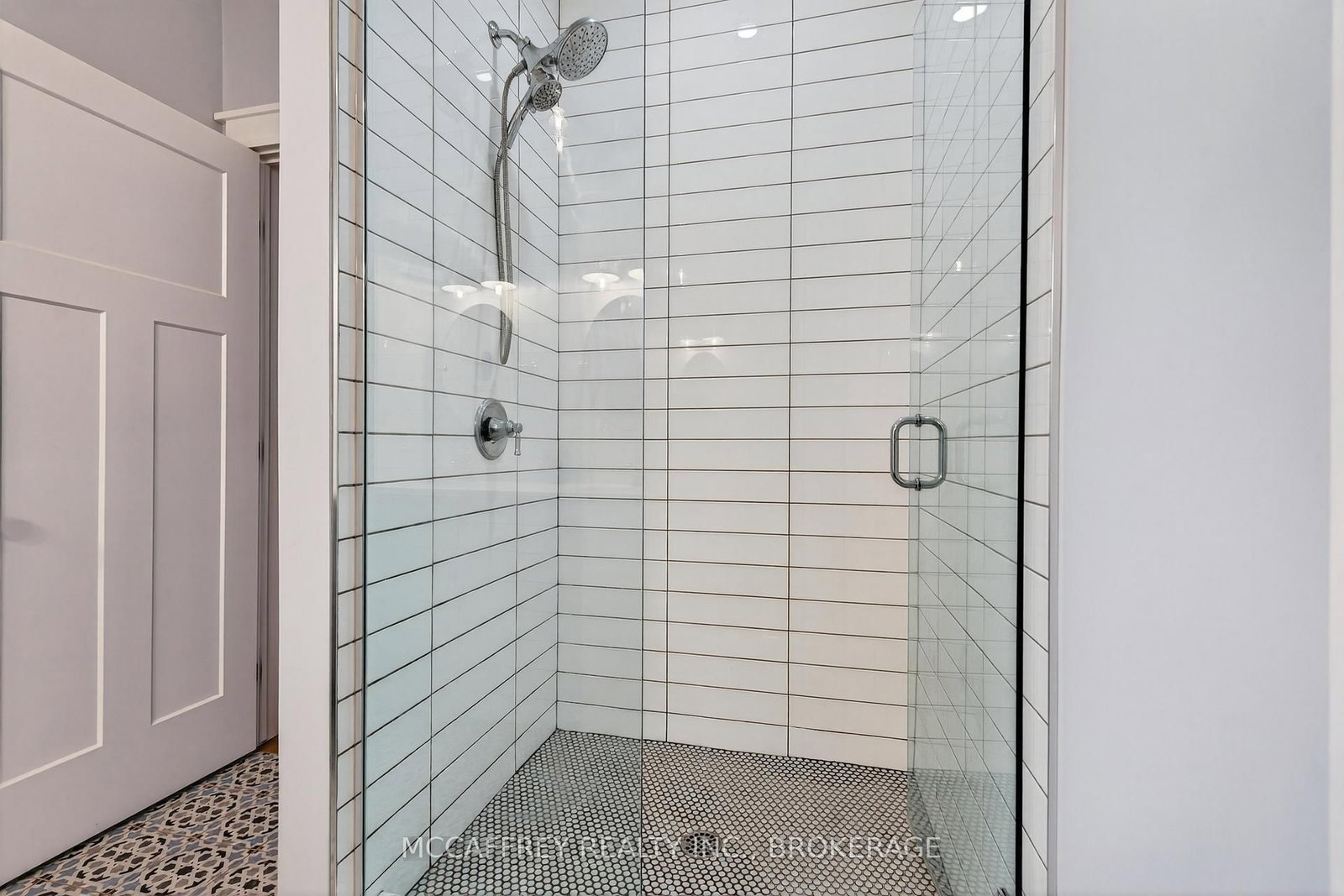1930 County Rd 9 • Napanee, ON photo 22