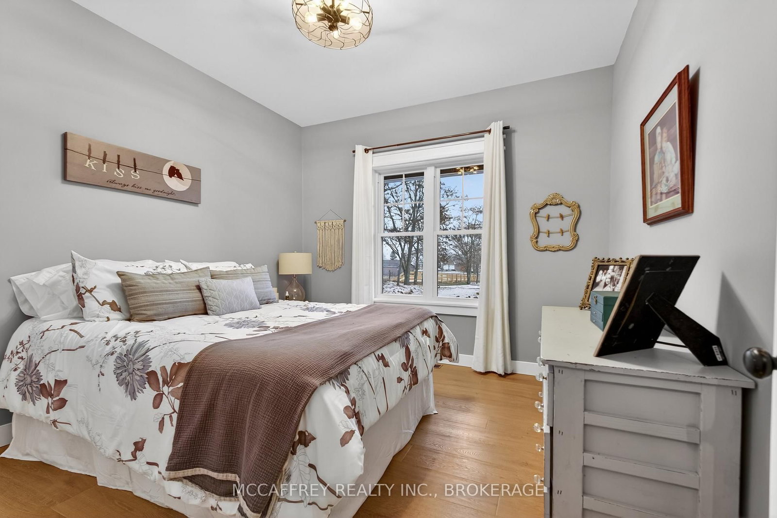1930 County Rd 9 • Napanee, ON photo 25