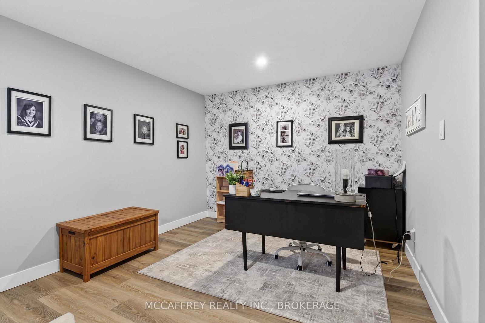 1930 County Rd 9 • Napanee, ON photo 27
