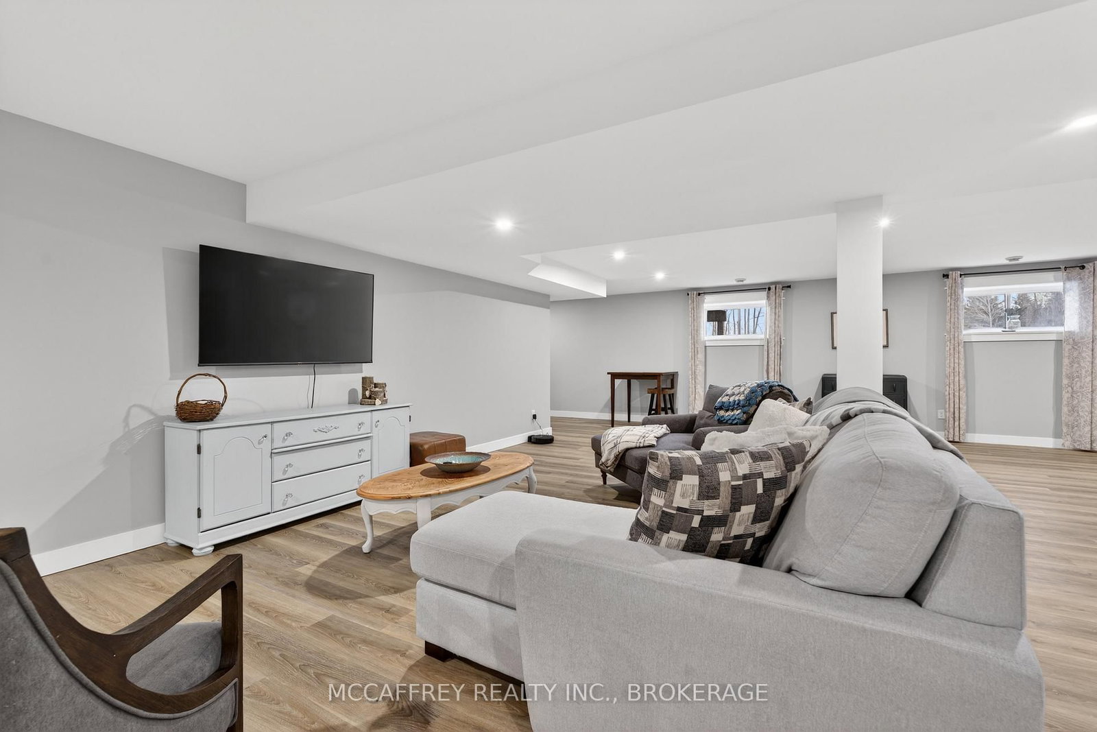 1930 County Rd 9 • Napanee, ON photo 31