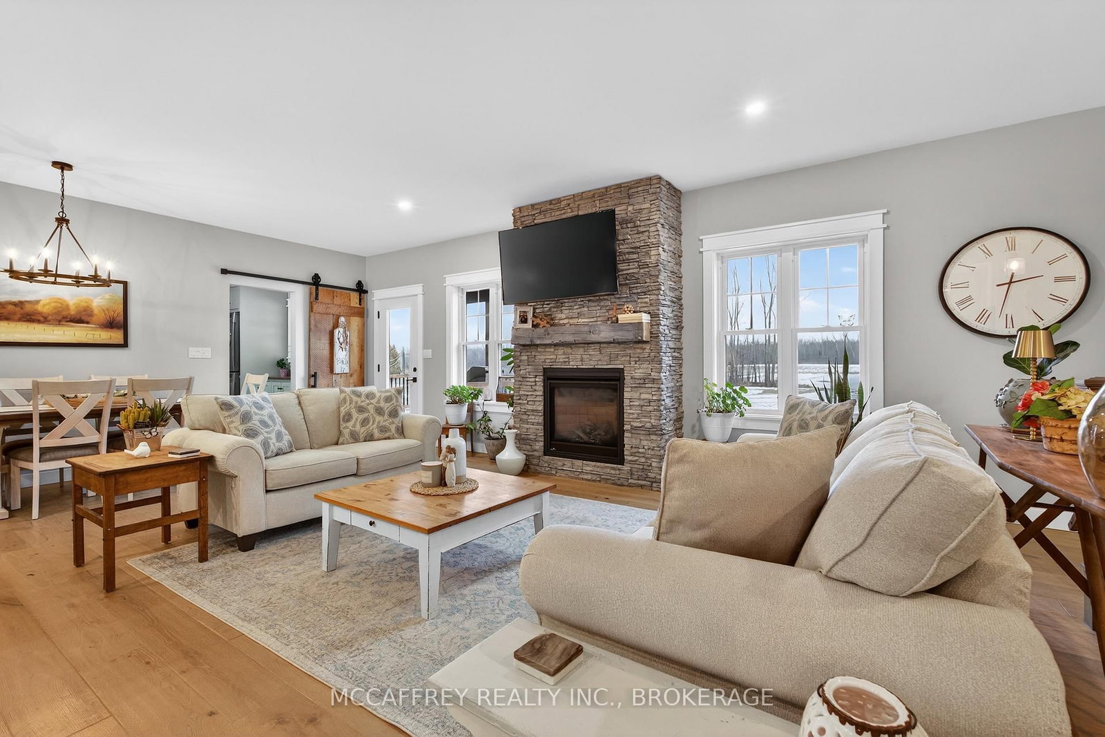 1930 County Rd 9 • Napanee, ON photo 5