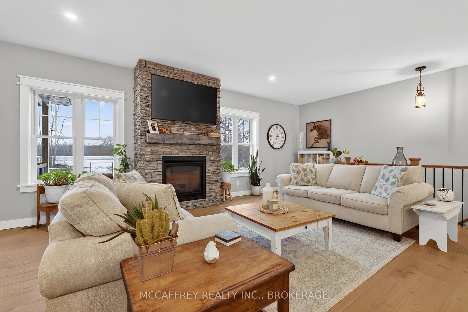 1930 County Rd 9 • Napanee, ON photo 6