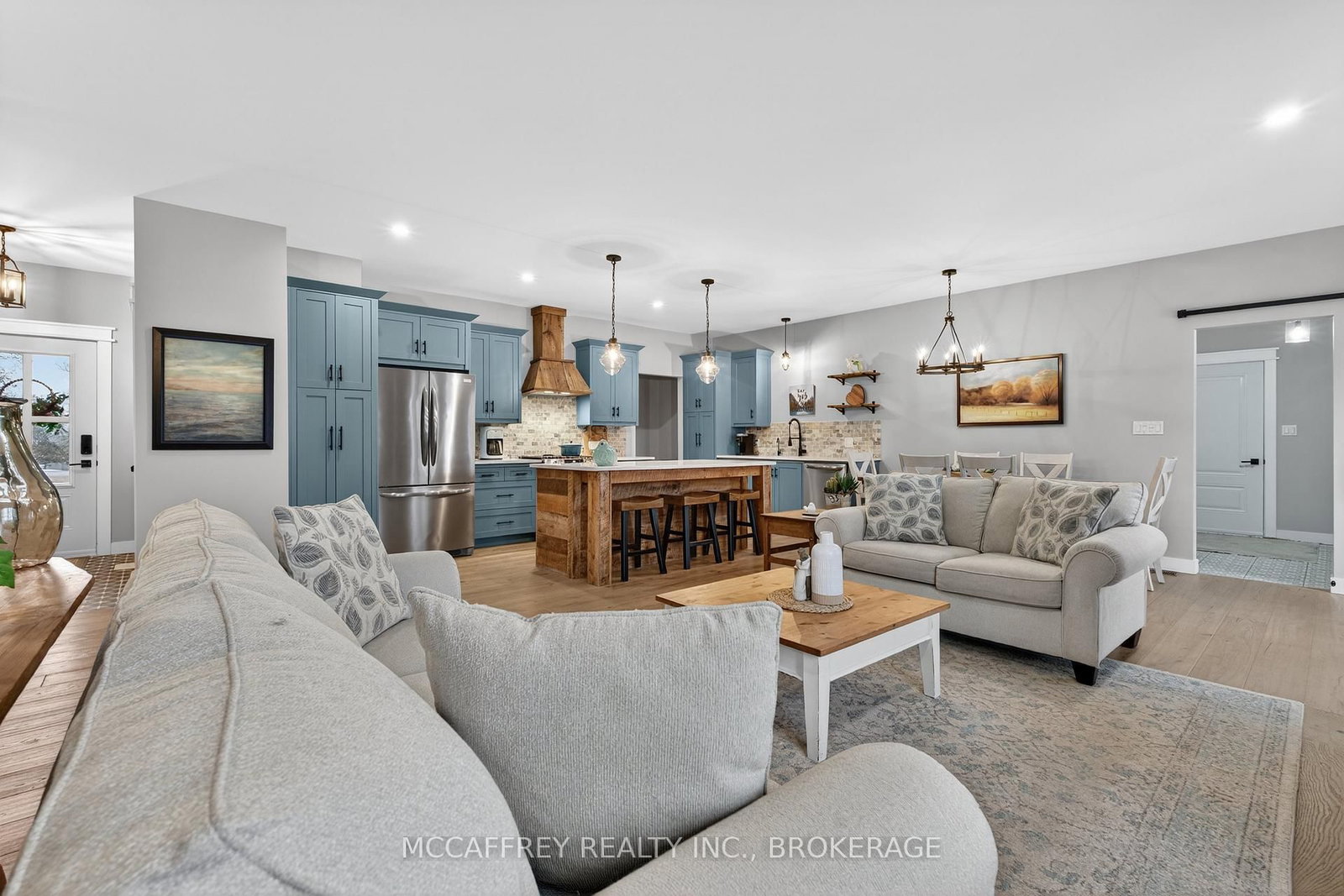 1930 County Rd 9 • Napanee, ON photo 7