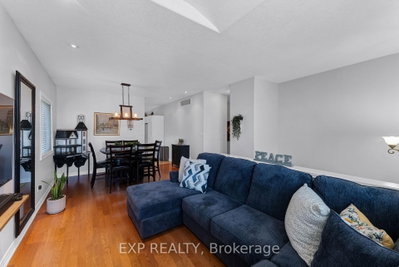 16 Downing Street • Hamilton, ON photo 6