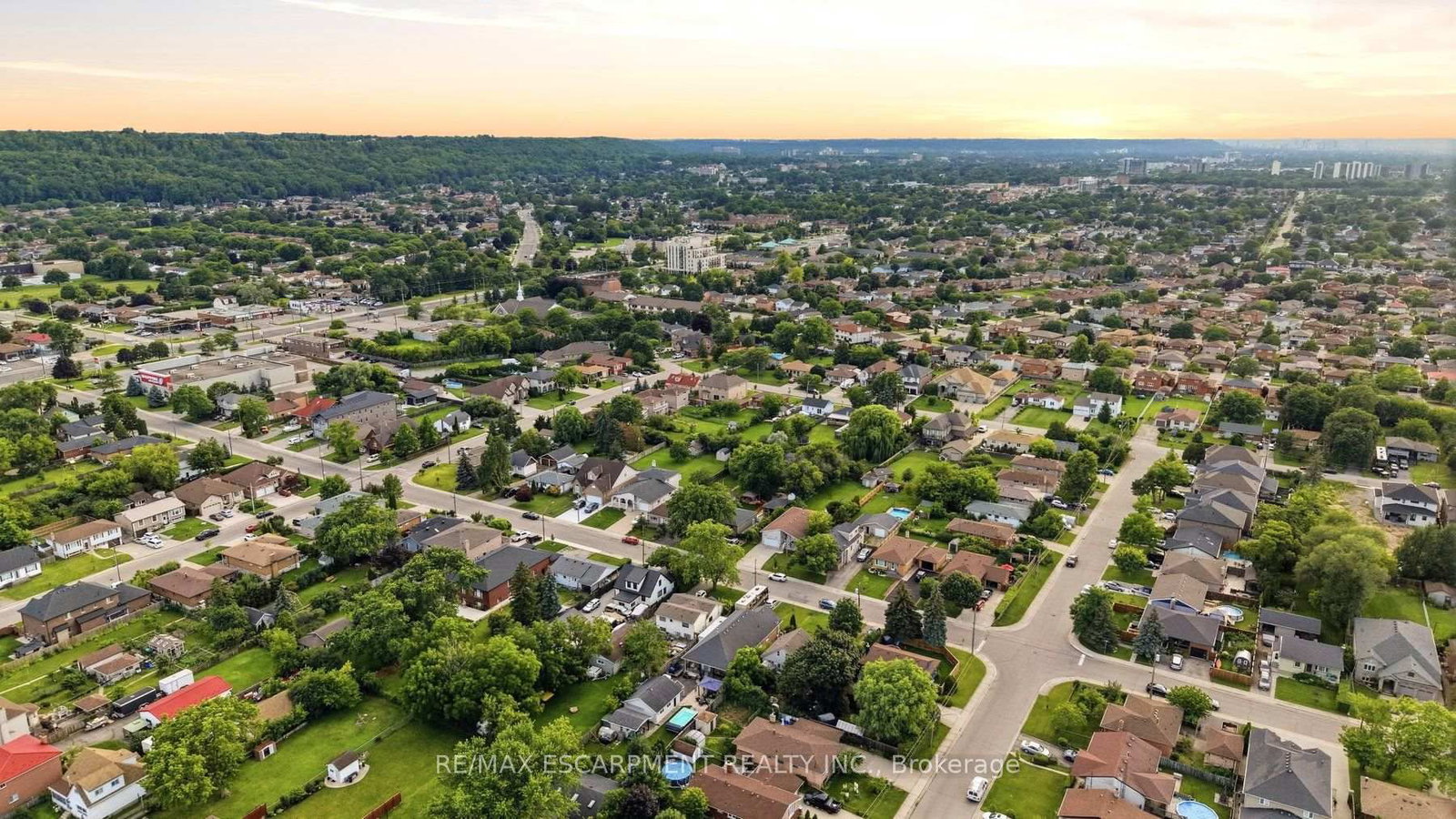 41 Worsley Road • Hamilton, ON photo 36