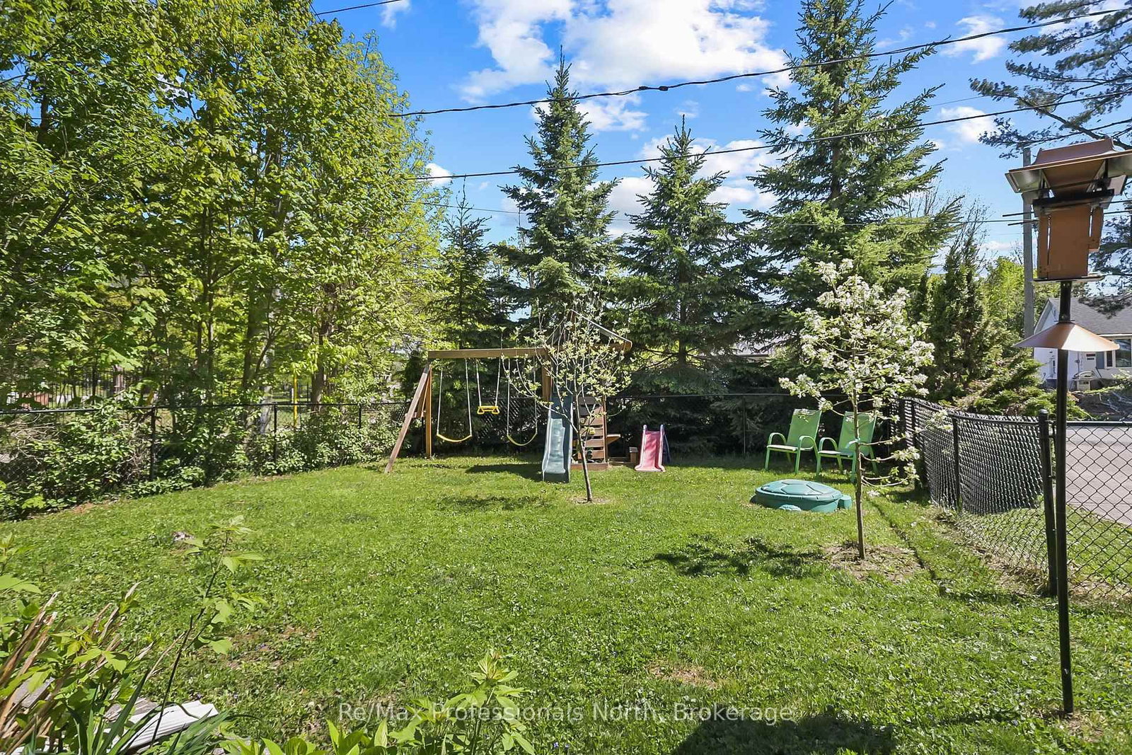 110 FRASER Street • Gravenhurst, ON photo 30