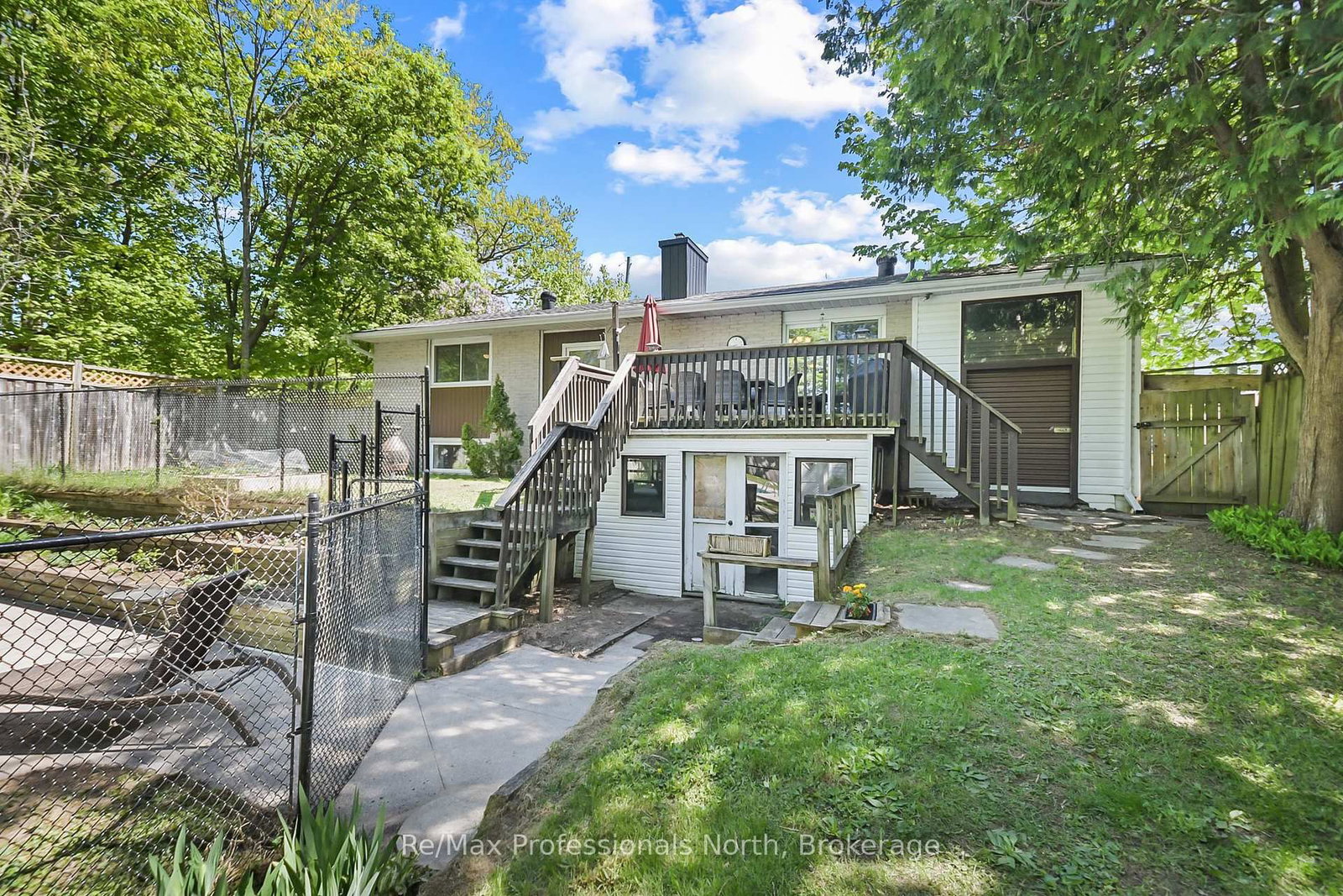 110 FRASER Street • Gravenhurst, ON photo 39