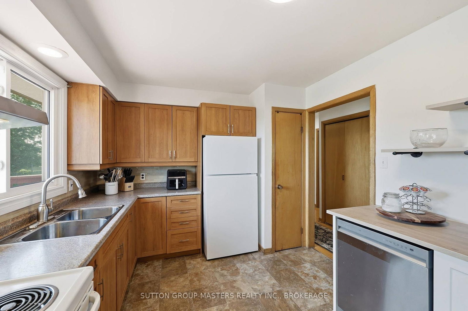 2212 Battersea Road • Kingston, ON photo 16