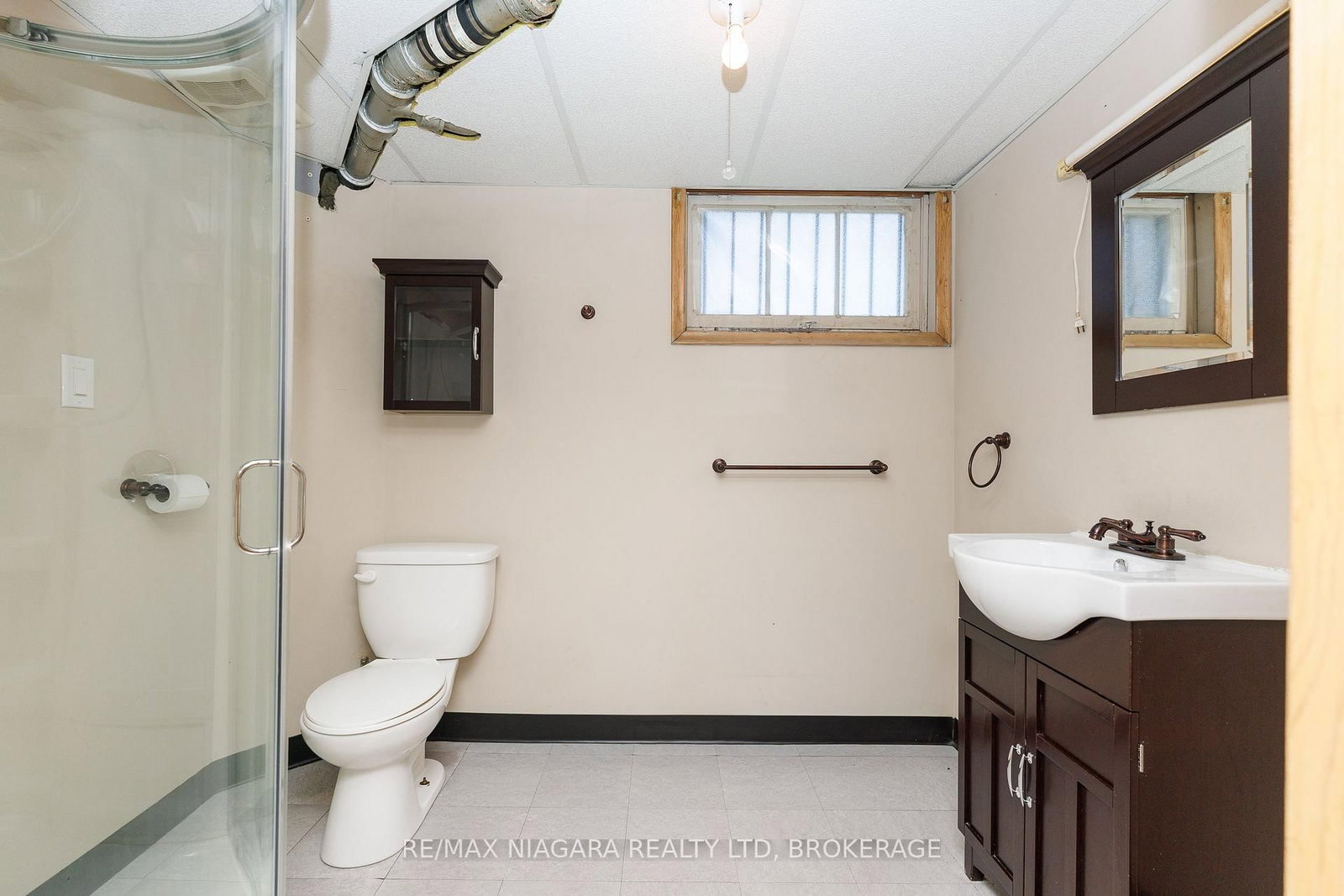 84 Second Street • Welland, ON photo 32