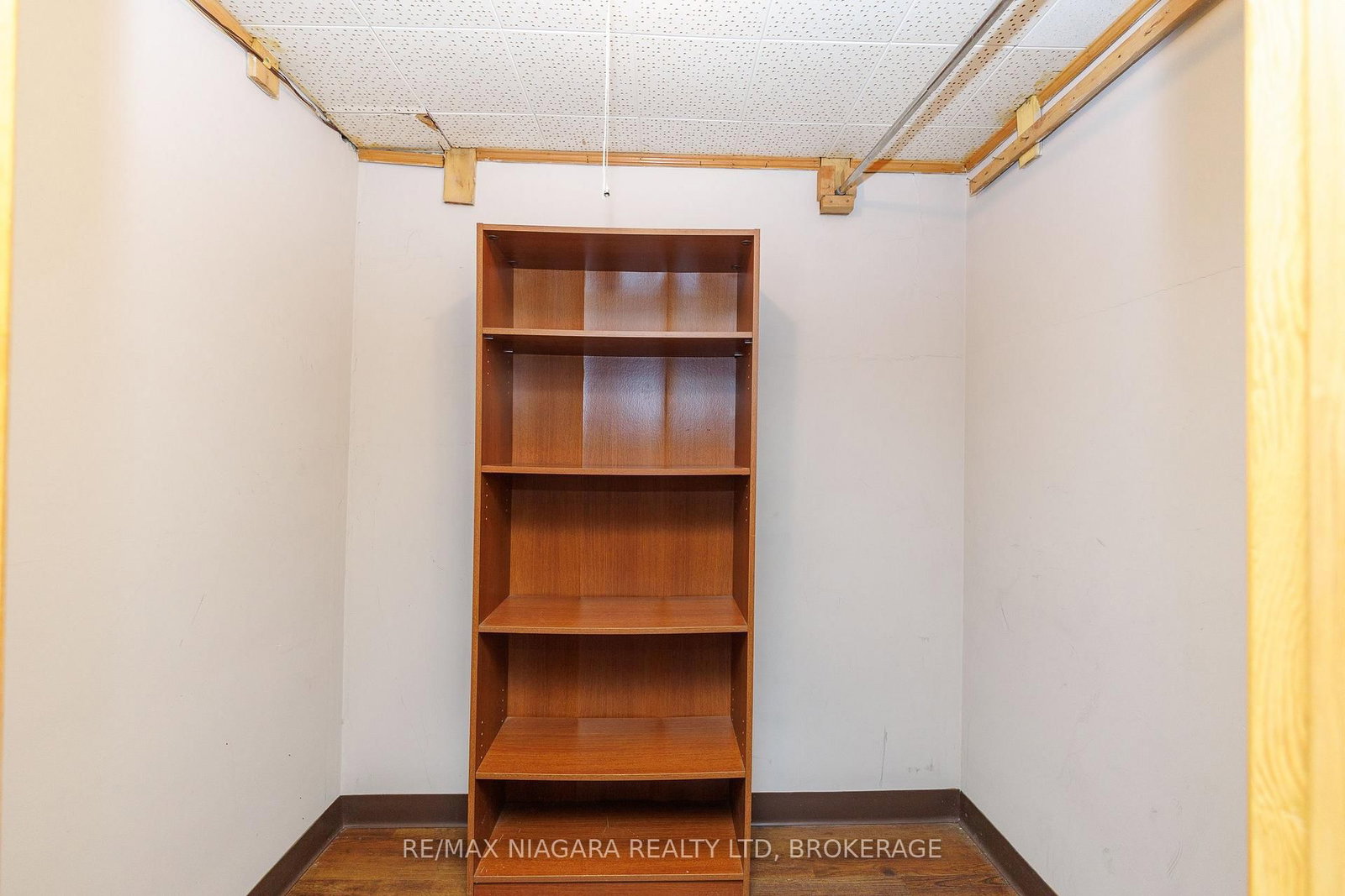 84 Second Street • Welland, ON photo 34