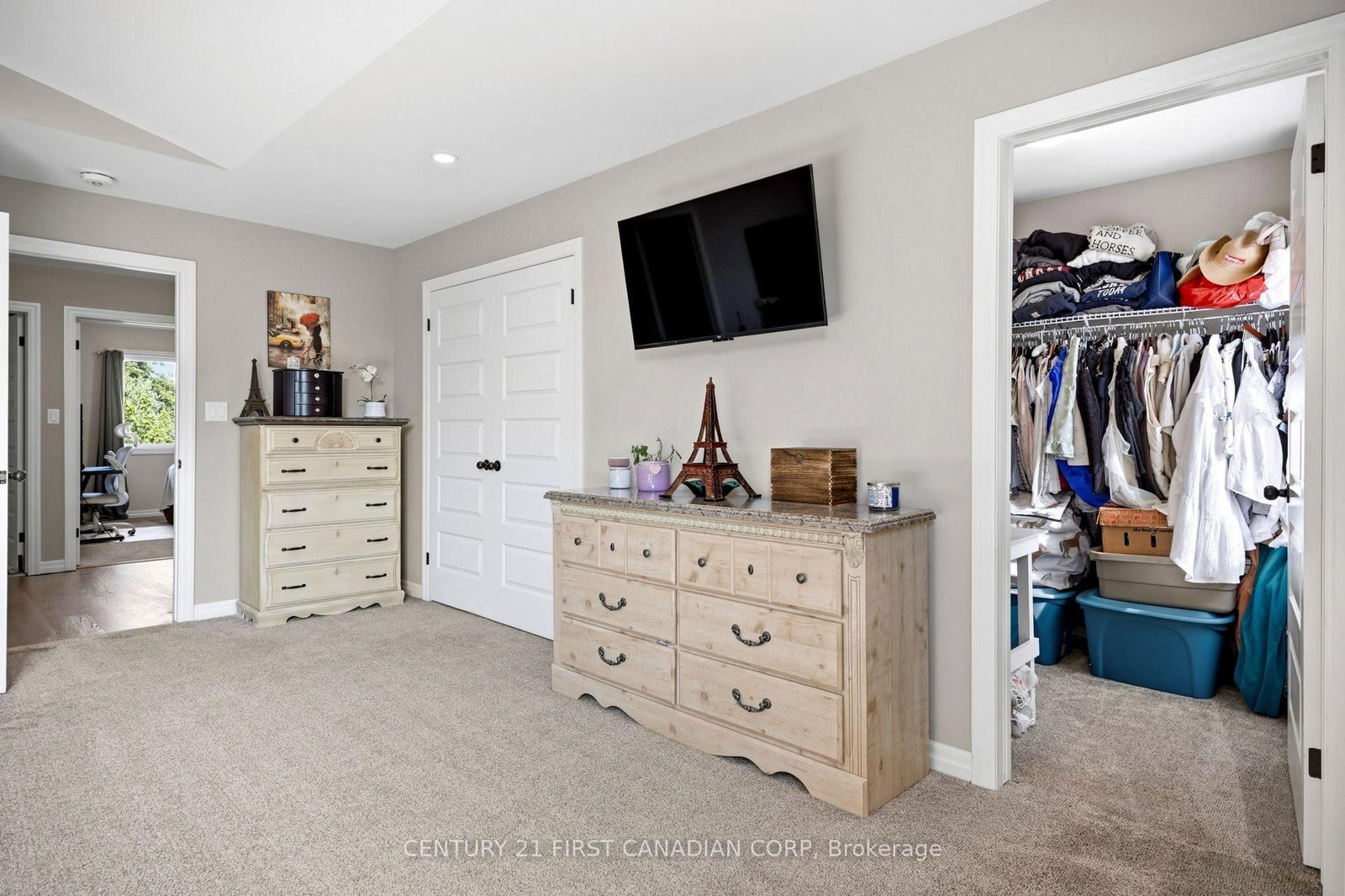 279 Oak Street • Lucan Biddulph, ON photo 25