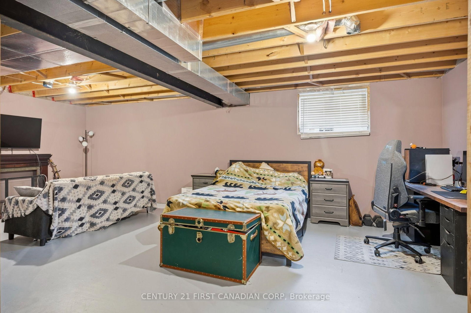 279 Oak Street • Lucan Biddulph, ON photo 26