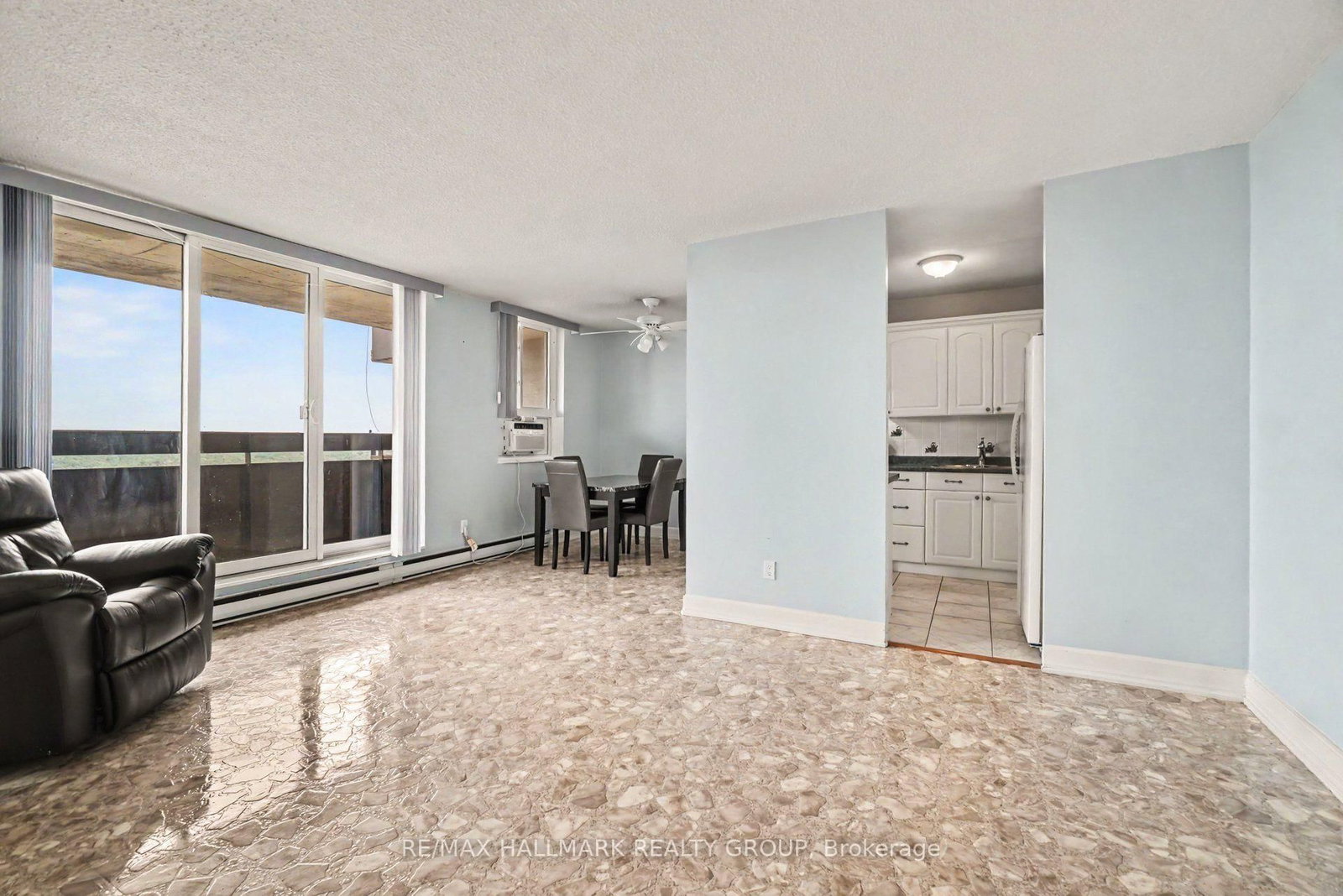2000 Jasmine Crescent • #1417 • Ottawa, ON photo 13