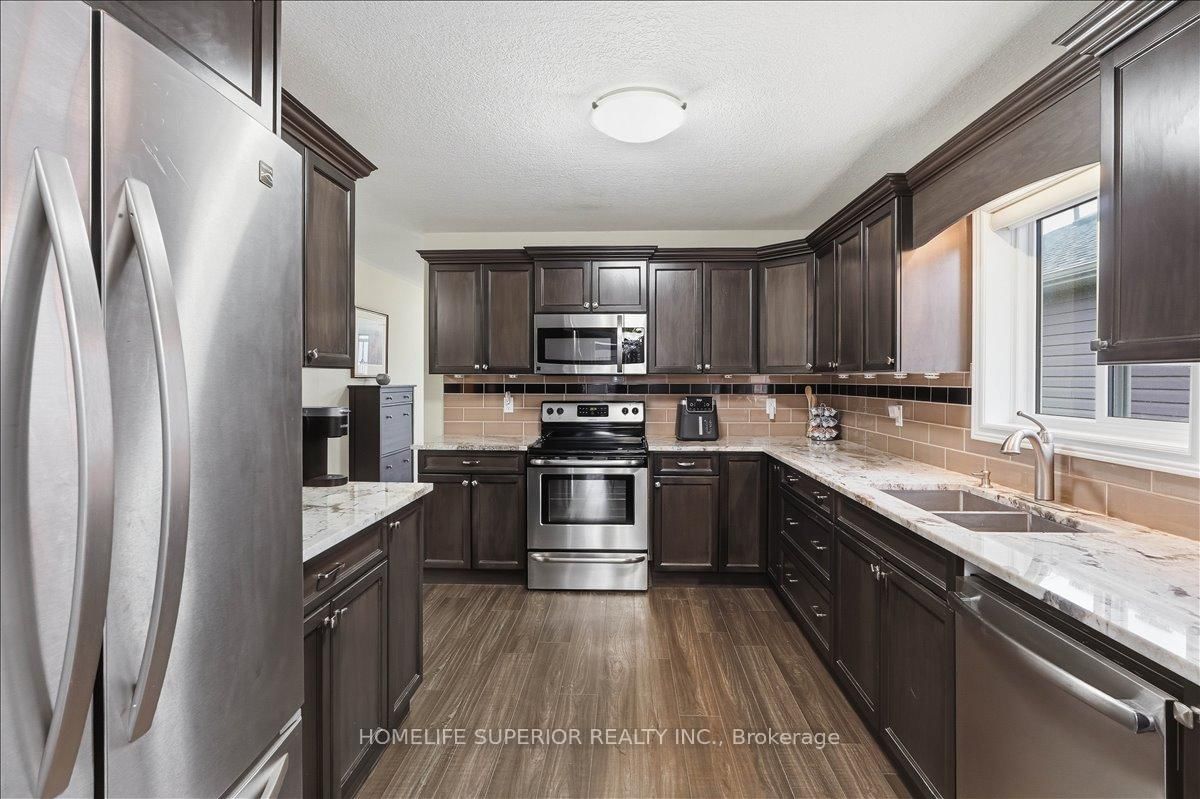 54 Aspen Drive • Quinte West, ON photo 8