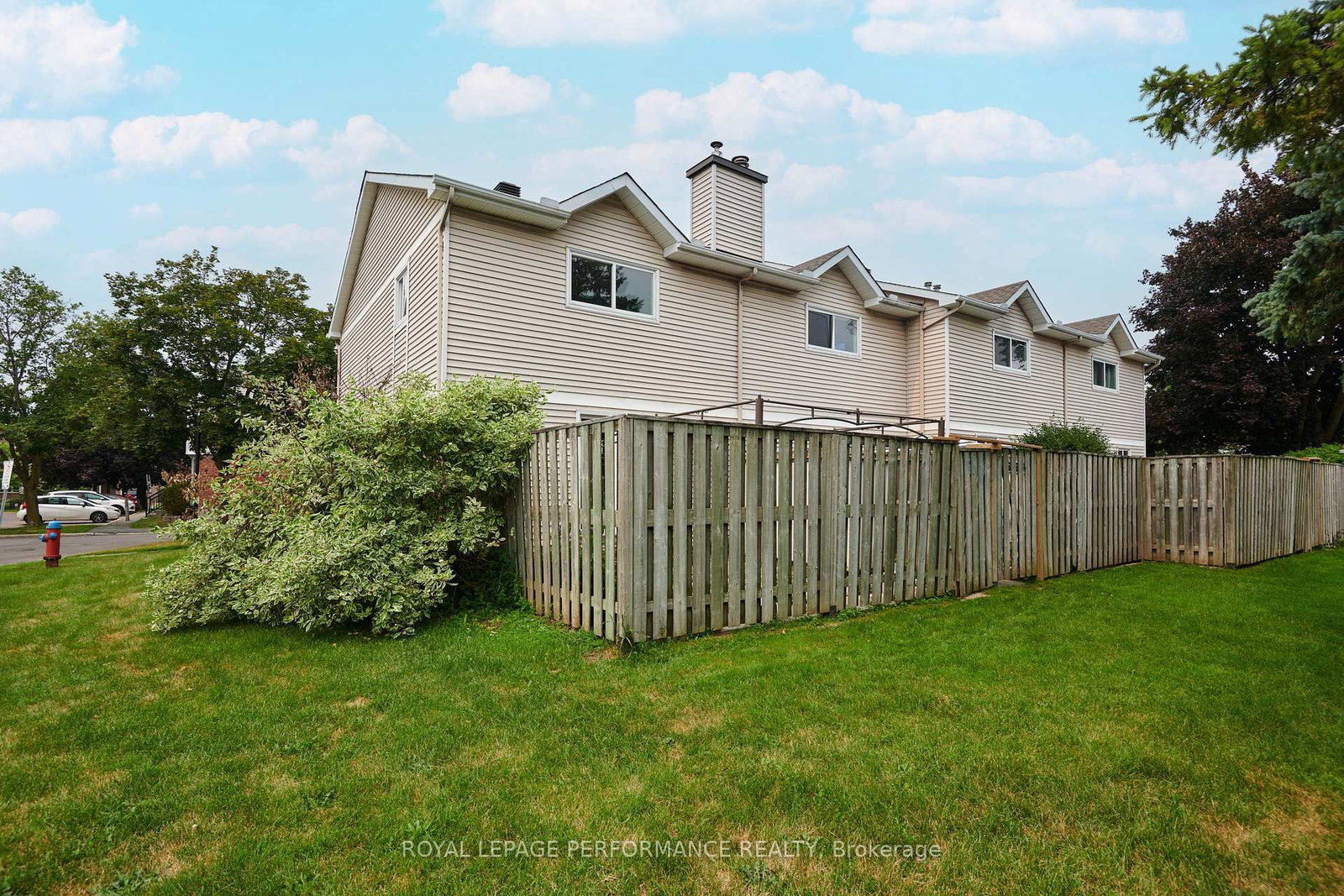 1907 Colorado Lane • #33 • Ottawa, ON photo 15