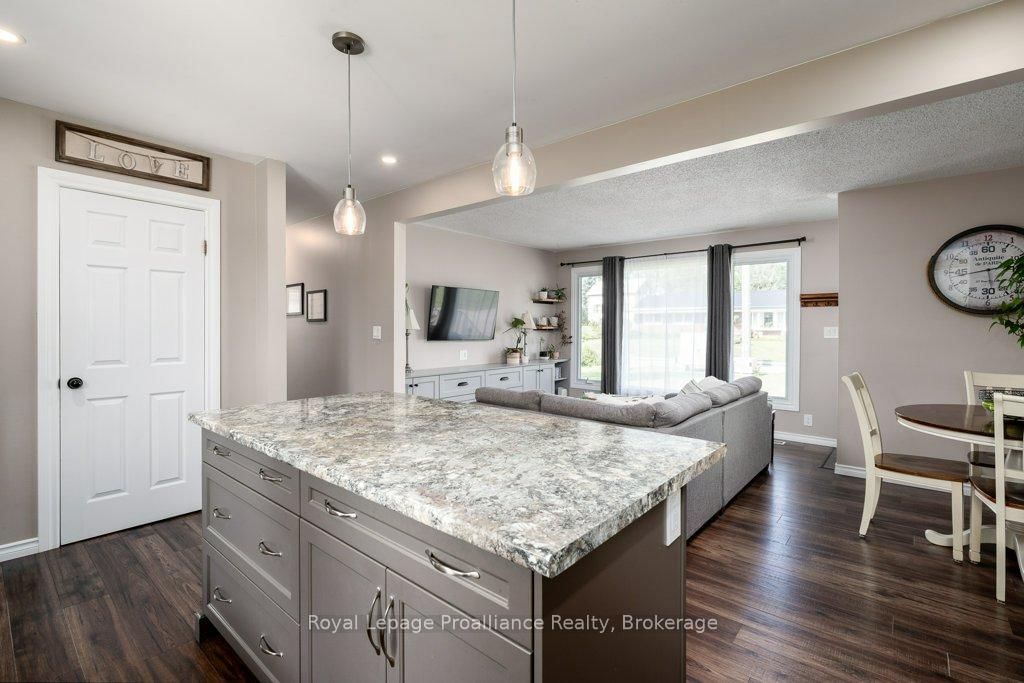 193 Henry Street • Stirling, ON photo 14