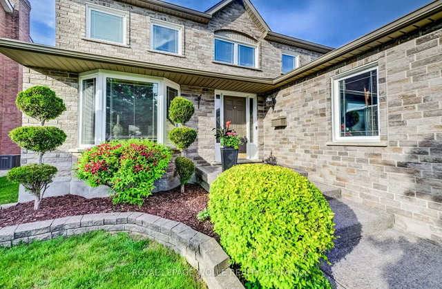 48 Lennox Crescent