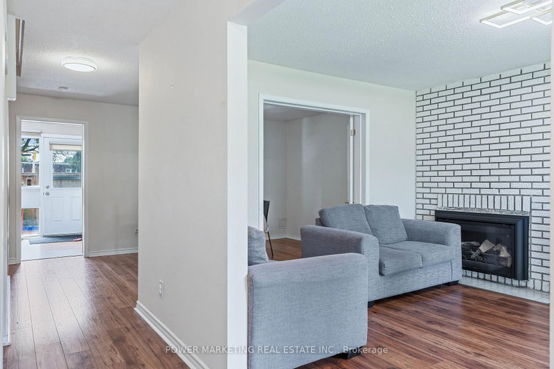2111 Montreal Rd photo 4