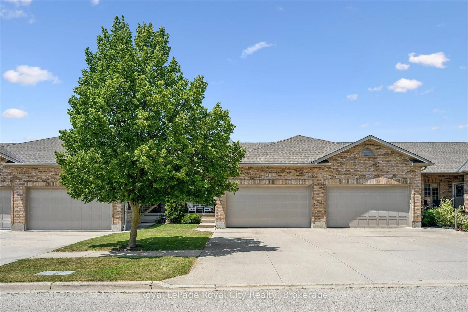Townhouse for sale at 291 Bamford Drive, North Perth, Ontario, N4W 3V2 - Listowel - MLS: X13566140